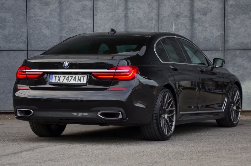 BMW 740 740 I M PACK, снимка 4 - Автомобили и джипове - 51864534