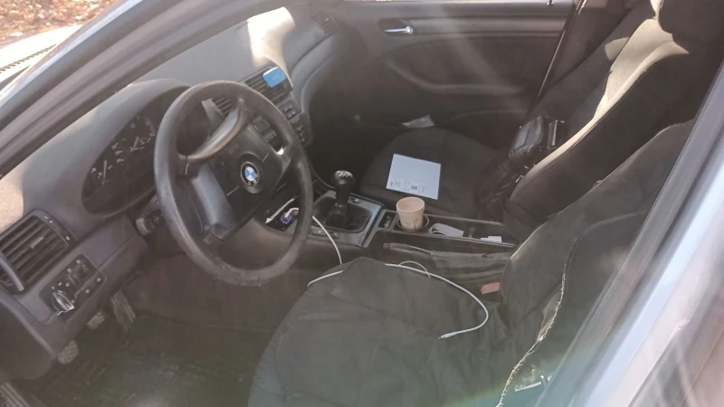 BMW 320, снимка 5 - Автомобили и джипове - 52069280