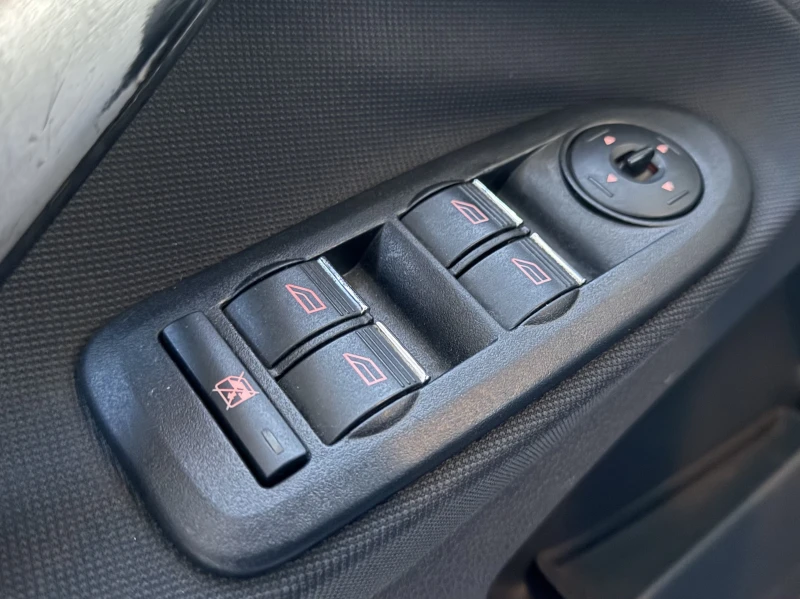 Ford C-max 2.0TDCI 110к.с. Автоматик, снимка 16 - Автомобили и джипове - 53186799