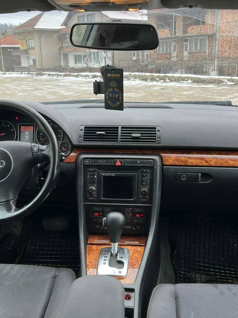 Audi A4 2.0 газ бензин, снимка 7 - Автомобили и джипове - 53244106