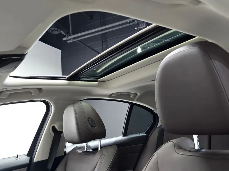BMW 330 E Luxury, снимка 16 - Автомобили и джипове - 55810697