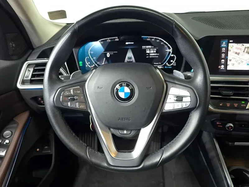 BMW 330 E Luxury, снимка 13 - Автомобили и джипове - 55810697