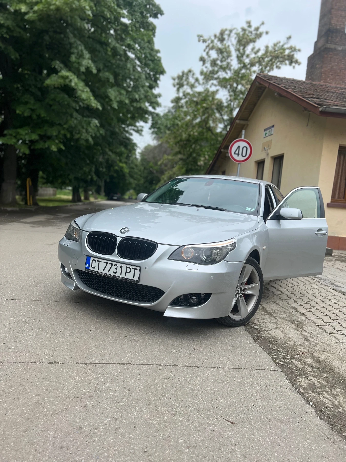 BMW 530 530XD Facelift LightPack - изображение 3