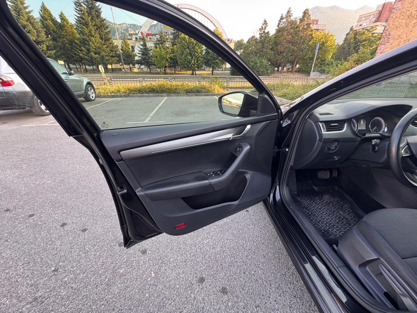 Skoda Octavia 1.5 GTEC фабричен метан - изображение 9