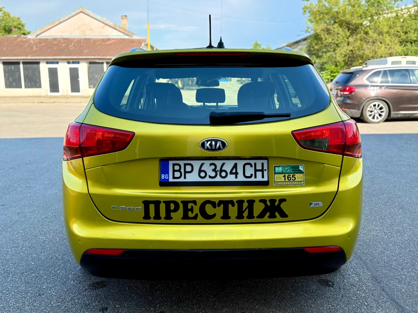 Kia Ceed 1.4i Фабрична газ - изображение 6