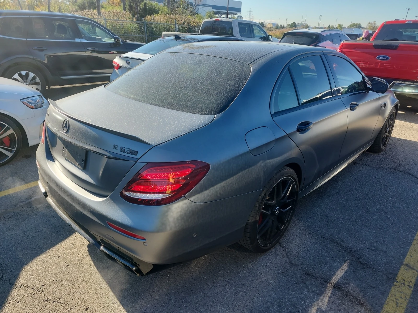Mercedes-Benz E 63 AMG * CARFAX * АвтоКредит * Цена до България*  - изображение 3