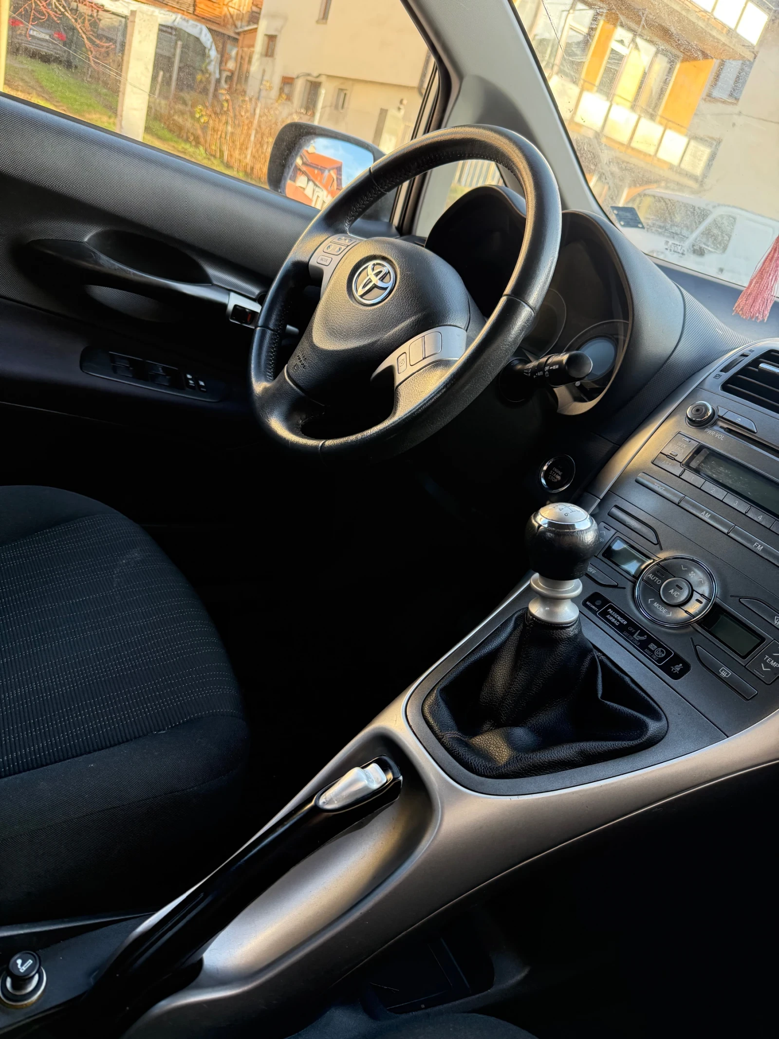 Toyota Auris | Mobile.bg � ����������� 8