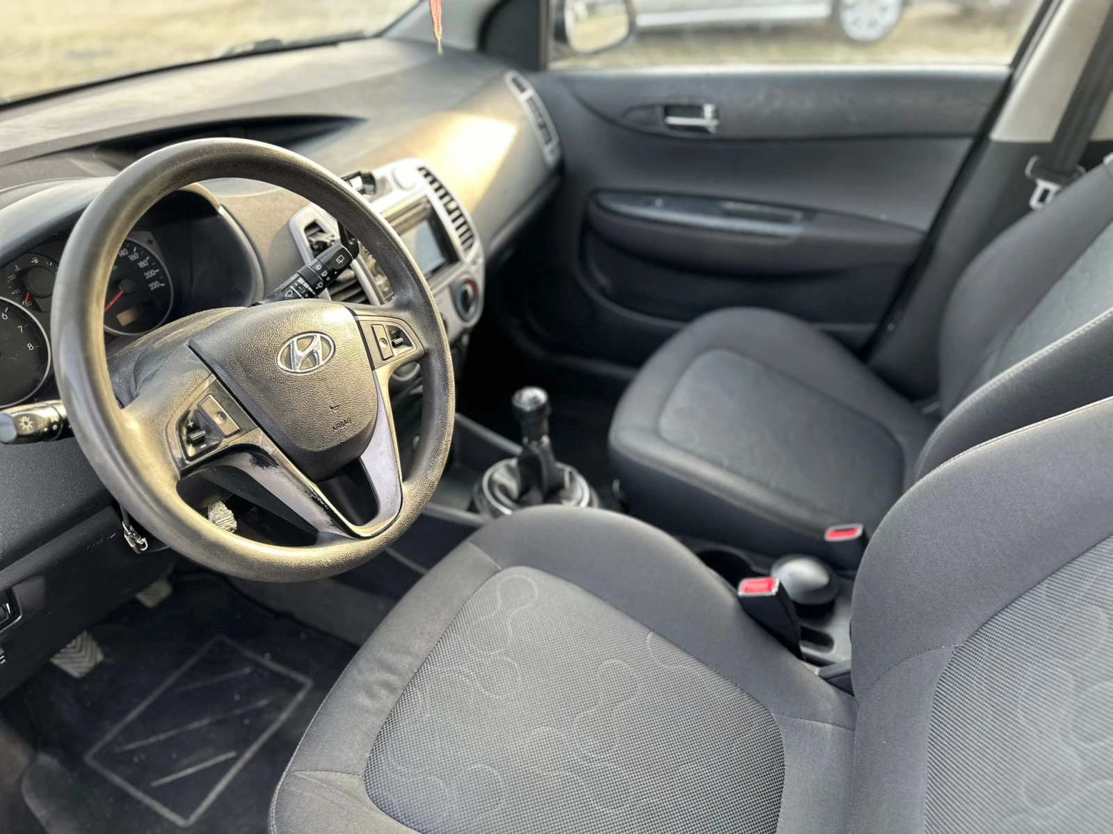 Hyundai I20 / 1.2I / GAS / EURO 5 /  | Mobile.bg � ����������� 9