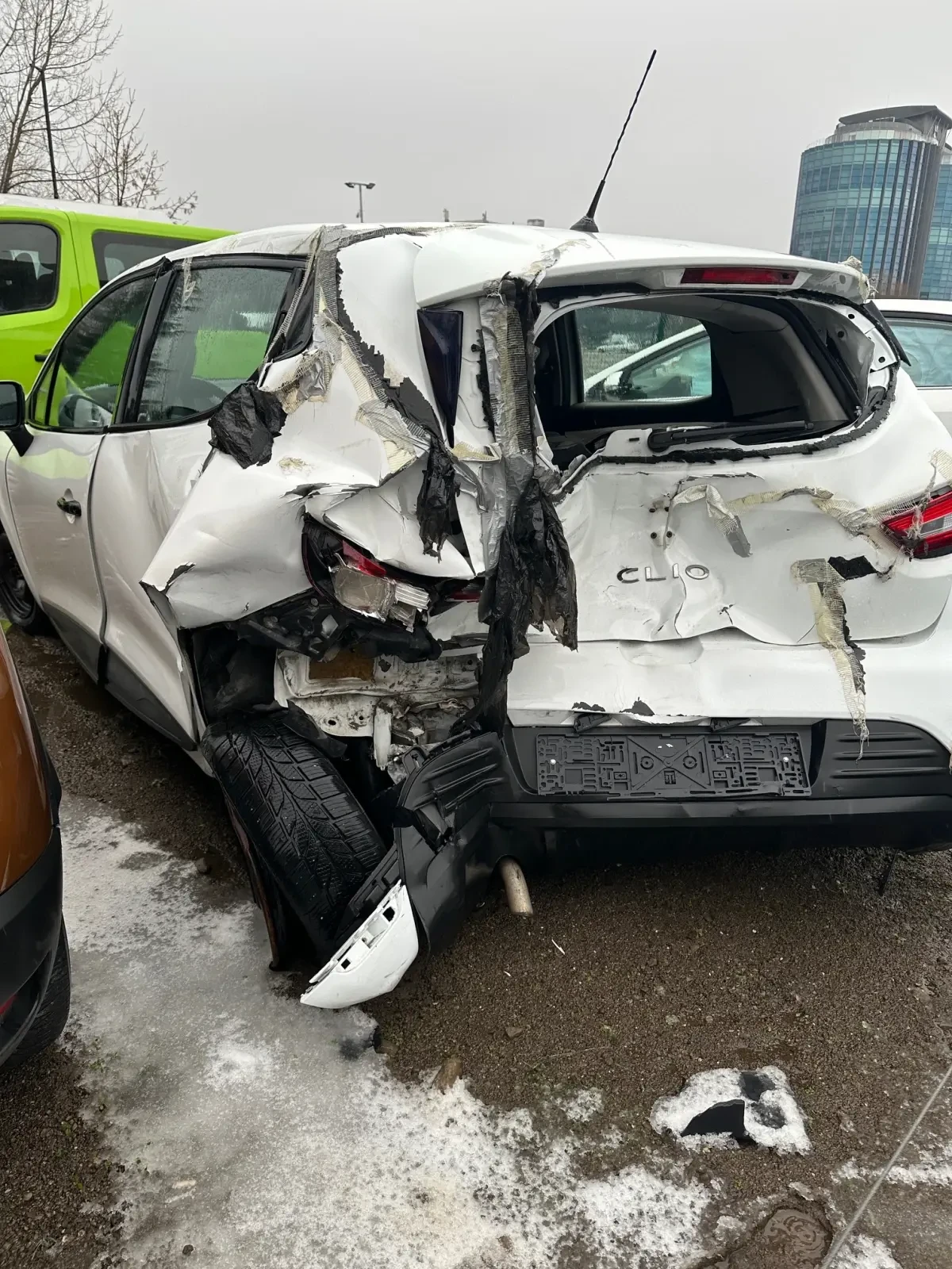 Renault Clio КАТАСТРОФИРАЛ - изображение 4