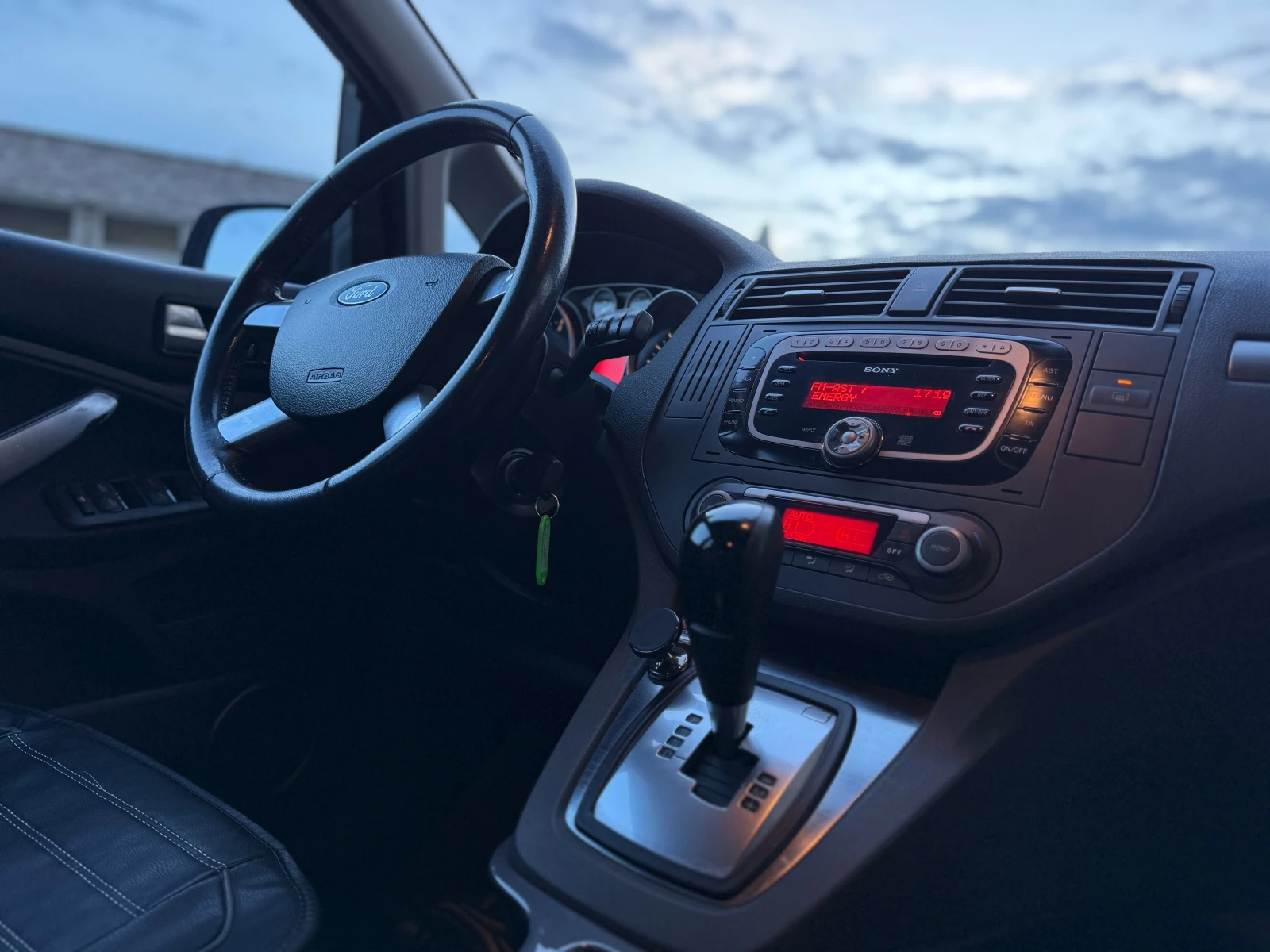 Ford C-max 2.0TDCI 110к.с. Автоматик - изображение 10