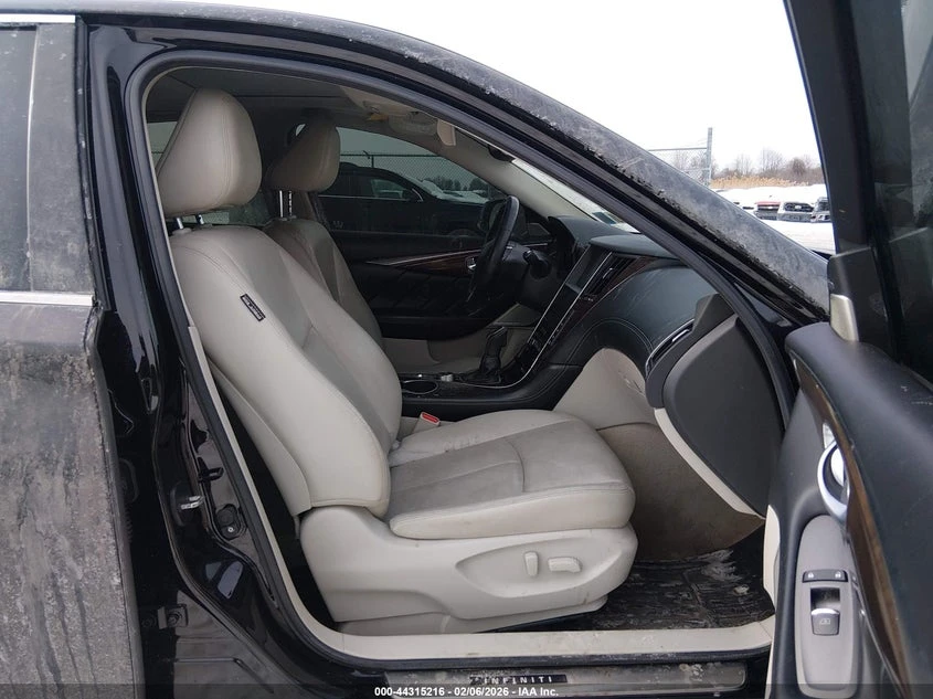 Infiniti Q50 3.0T Luxe - изображение 5