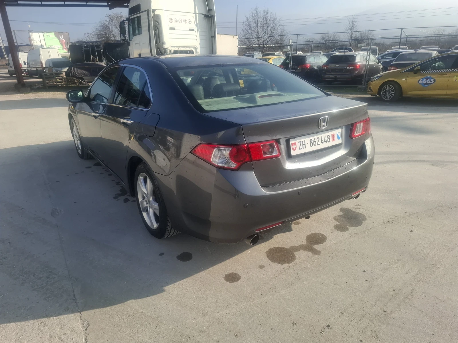 Honda Accord, снимка 4 - Автомобили и джипове - 53800733
