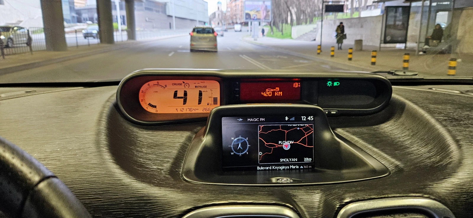 Citroen C3 Picasso, снимка 15 - Автомобили и джипове - 53957148