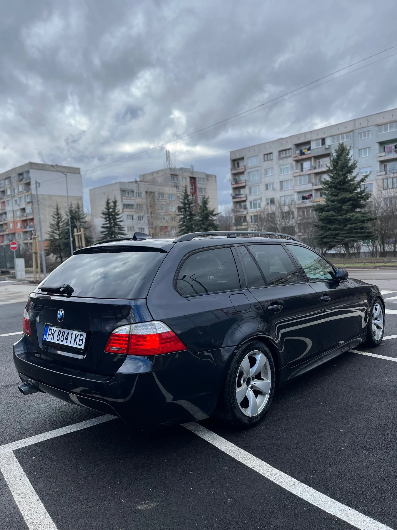 BMW 530 Задно, снимка 4 - Автомобили и джипове - 54390251