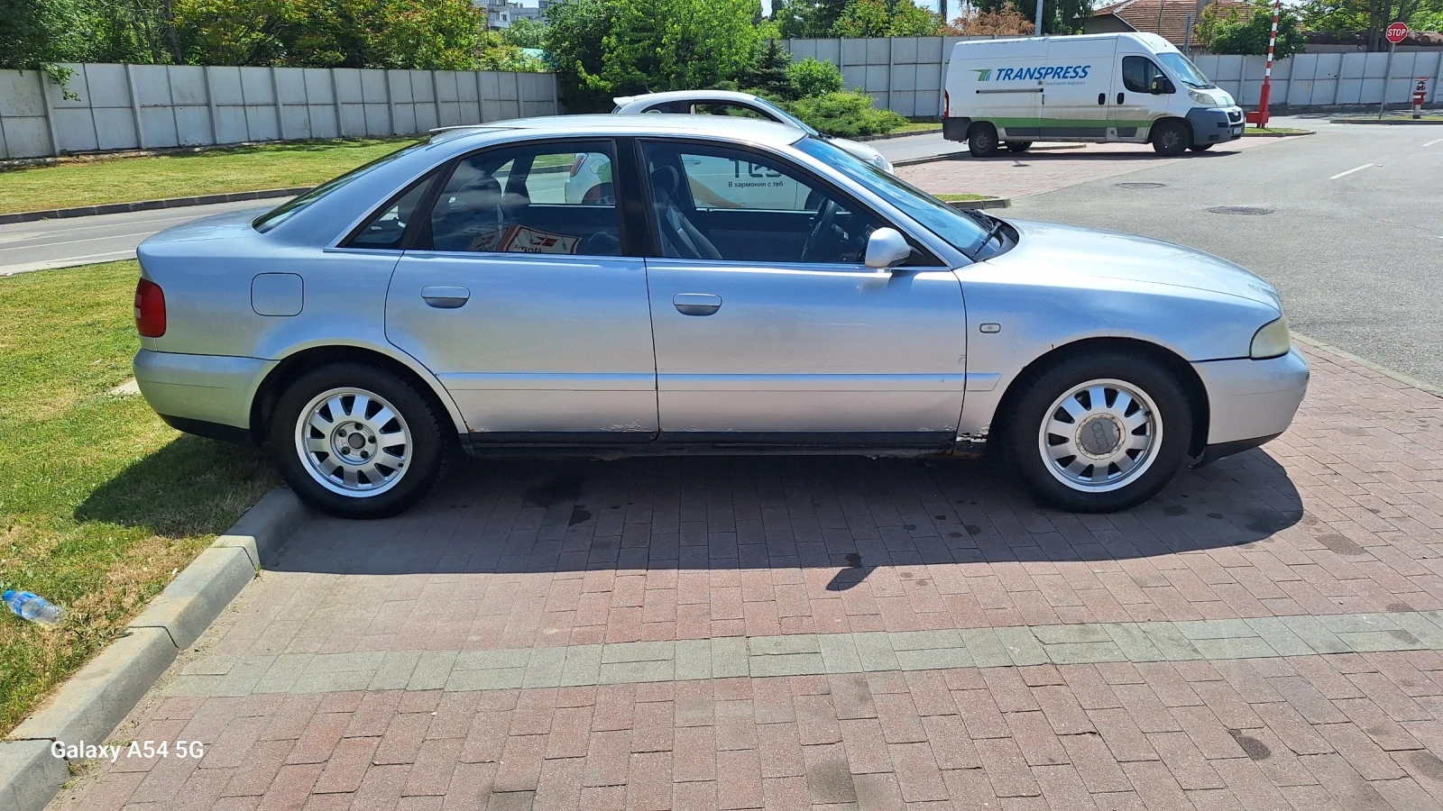 Audi A4 1.9 TDI, снимка 5 - Автомобили и джипове - 54621461