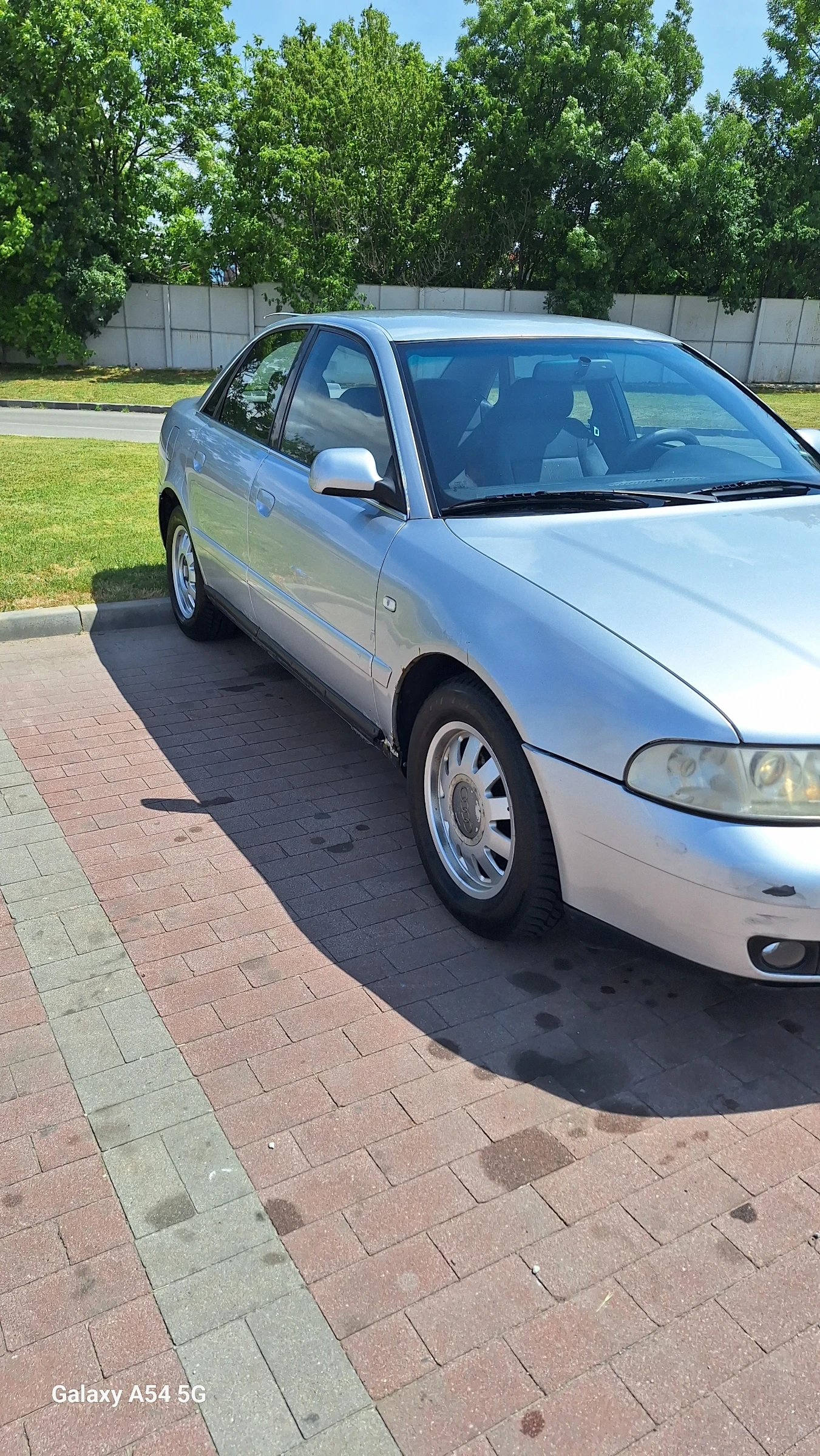Audi A4 1.9 TDI, снимка 2 - Автомобили и джипове - 54621461