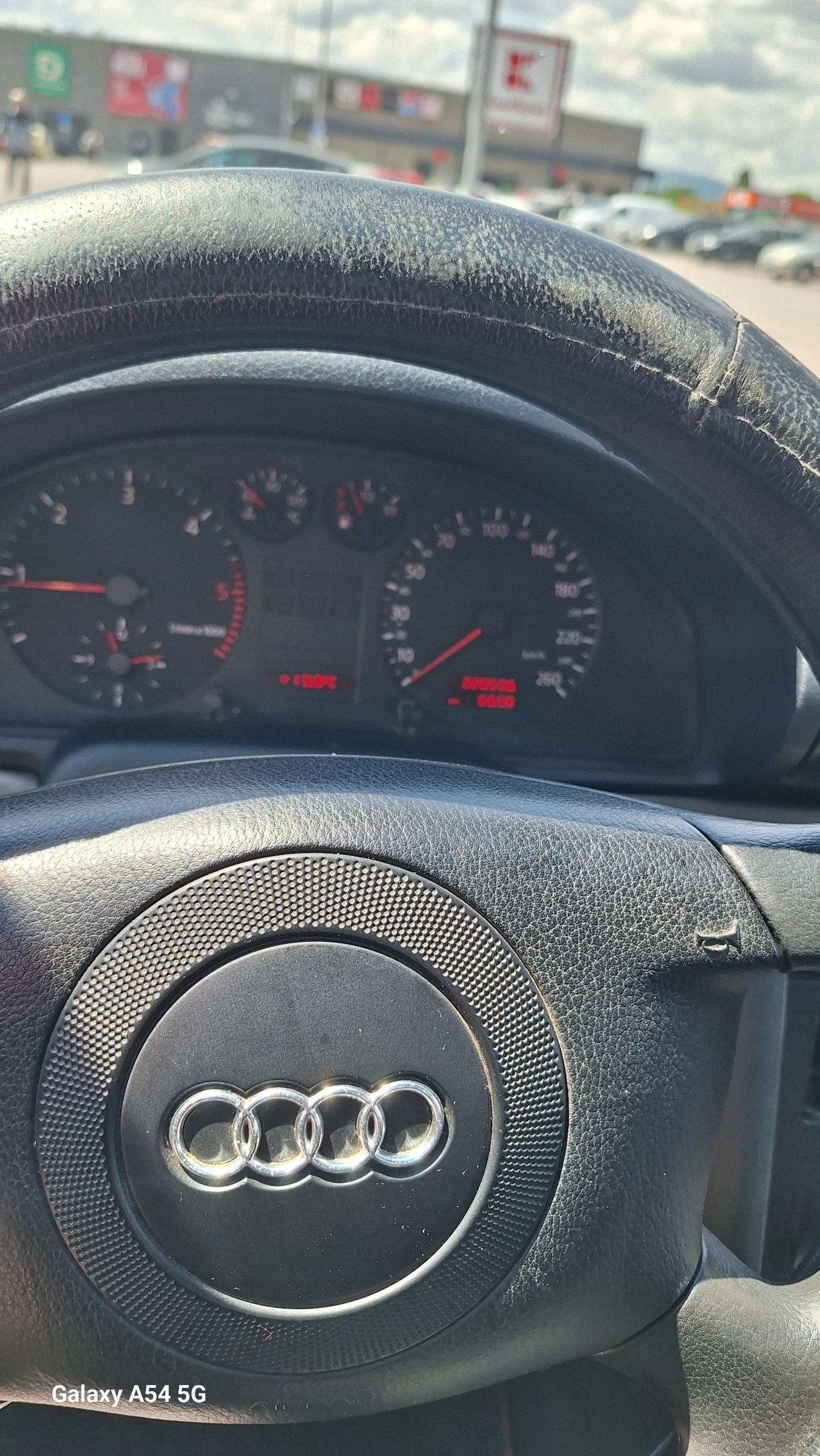 Audi A4 1.9 TDI, снимка 4 - Автомобили и джипове - 54621461