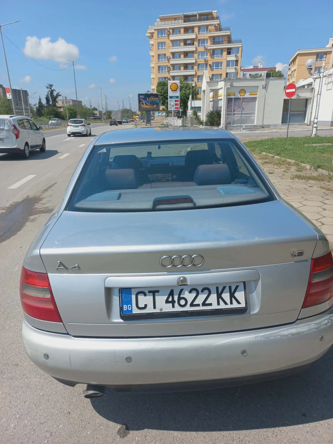 Audi A4 1.8i, снимка 6 - Автомобили и джипове - 54645411