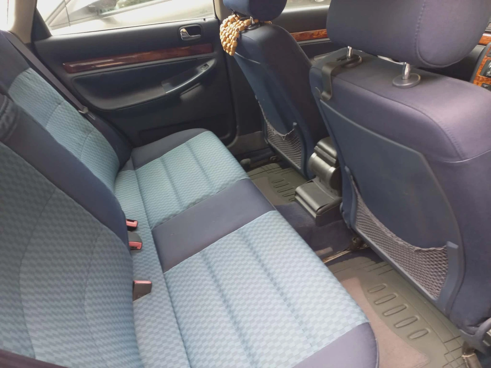 Audi A4 1.8i, снимка 15 - Автомобили и джипове - 54645411