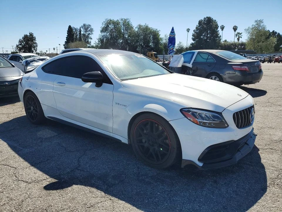 Mercedes-Benz C 63 AMG BURMESTER| MULTIBEAM| HUD| DISTRONIC| , снимка 3 - Автомобили и джипове - 54868117