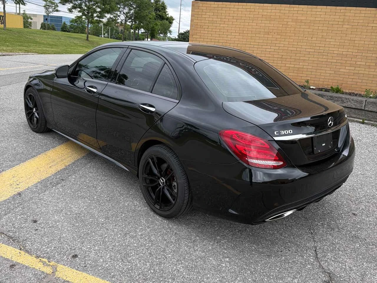 Mercedes-Benz C 300 АМГ Пакет/CARFAX/Панорама/Подгрев/Памет/КЛИП, снимка 4 - Автомобили и джипове - 55053935