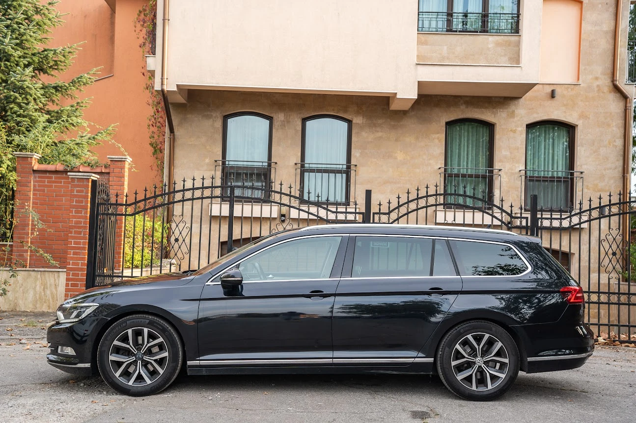 VW Passat DISTRONIC* MASSAGE* FULLLED* , снимка 4 - Автомобили и джипове - 55989202