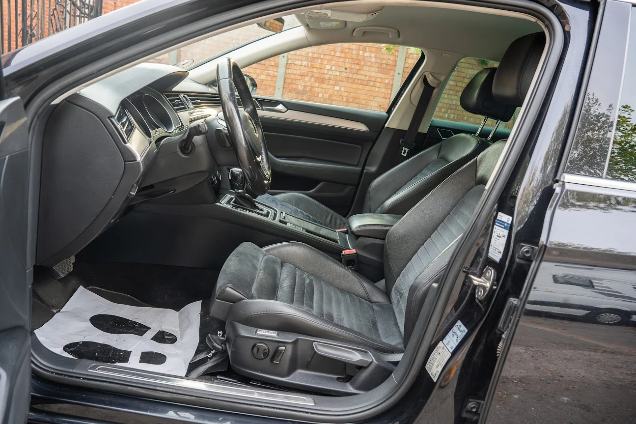 VW Passat DISTRONIC* MASSAGE* FULLLED* , снимка 9 - Автомобили и джипове - 55989202
