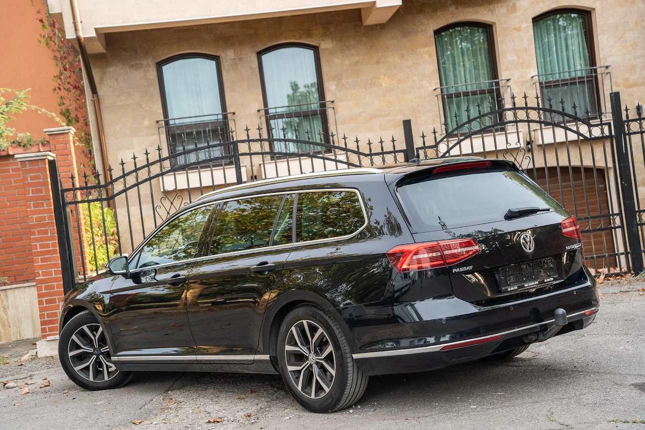 VW Passat DISTRONIC* MASSAGE* FULLLED* , снимка 5 - Автомобили и джипове - 55989202