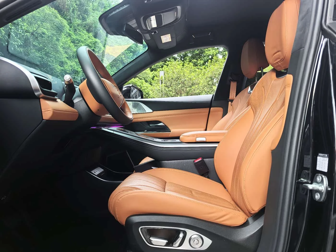 Xpeng G9 680 Ultra Long Range AWD Max, снимка 4 - Автомобили и джипове - 56721053