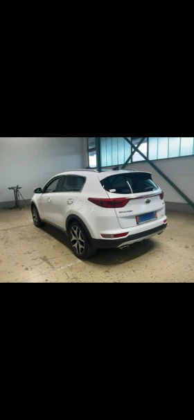 Kia Sportage  2.0 CRDI GT Line 185кс 4х4 / Обдухване / Панорама - 16900 € / 33053.53 лв. - 12493916 6