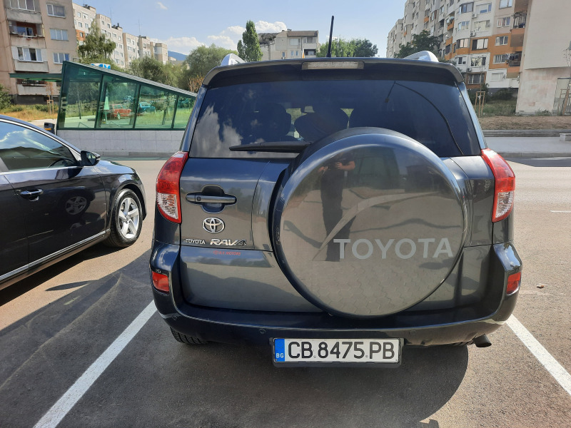 Toyota Rav4, снимка 5 - Автомобили и джипове - 45900719