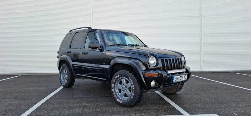 Jeep Cherokee, снимка 3 - Автомобили и джипове - 47417175