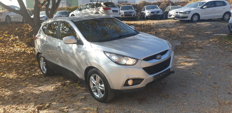 Hyundai IX35 2.0CRDI 4X4 FULL КОЖА ПОДГРЕВ КРУИЗ , снимка 3 - Автомобили и джипове - 47800191