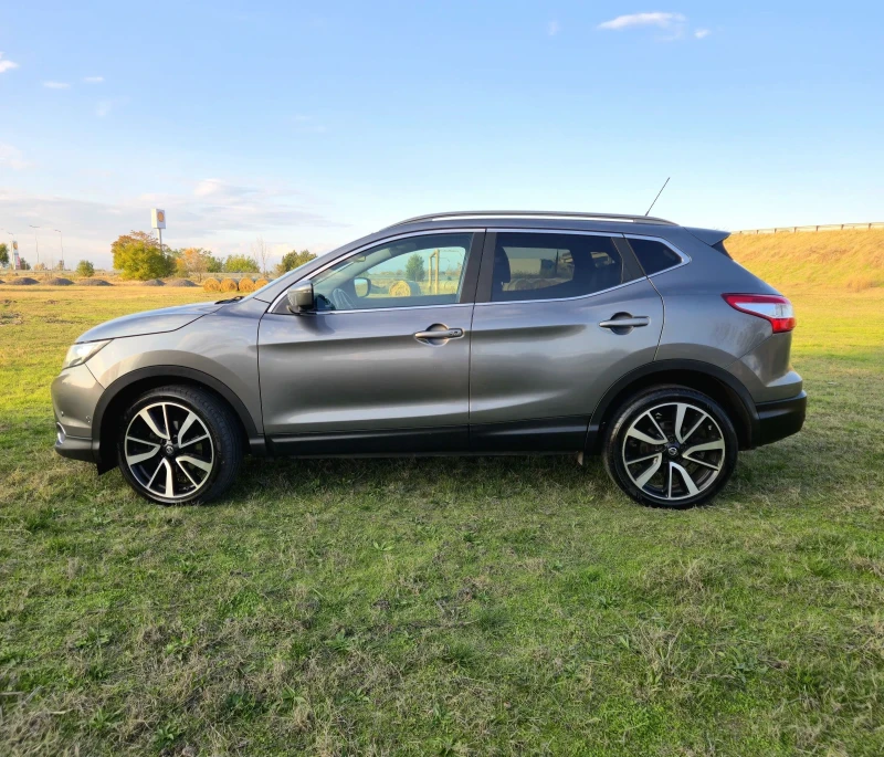 Nissan Qashqai TEKNA 1.6 131кс FULL ПЕЧКА 2015г., снимка 2 - Автомобили и джипове - 52160409