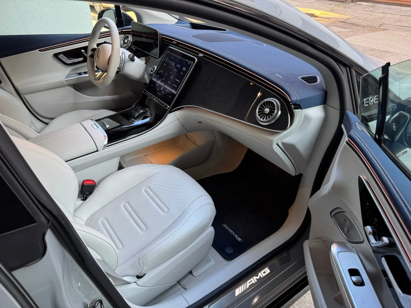 Mercedes-Benz EQE 53 AMG, снимка 13 - Автомобили и джипове - 52951605