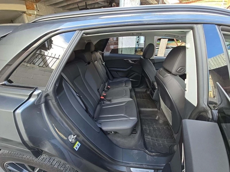Audi Q8 * CARFAX * БЕЗ ПЪРВОНАЧАЛНА ВНОСКА, снимка 13 - Автомобили и джипове - 52813888