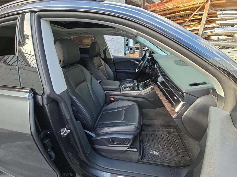 Audi Q8 * CARFAX * БЕЗ ПЪРВОНАЧАЛНА ВНОСКА, снимка 14 - Автомобили и джипове - 52813888
