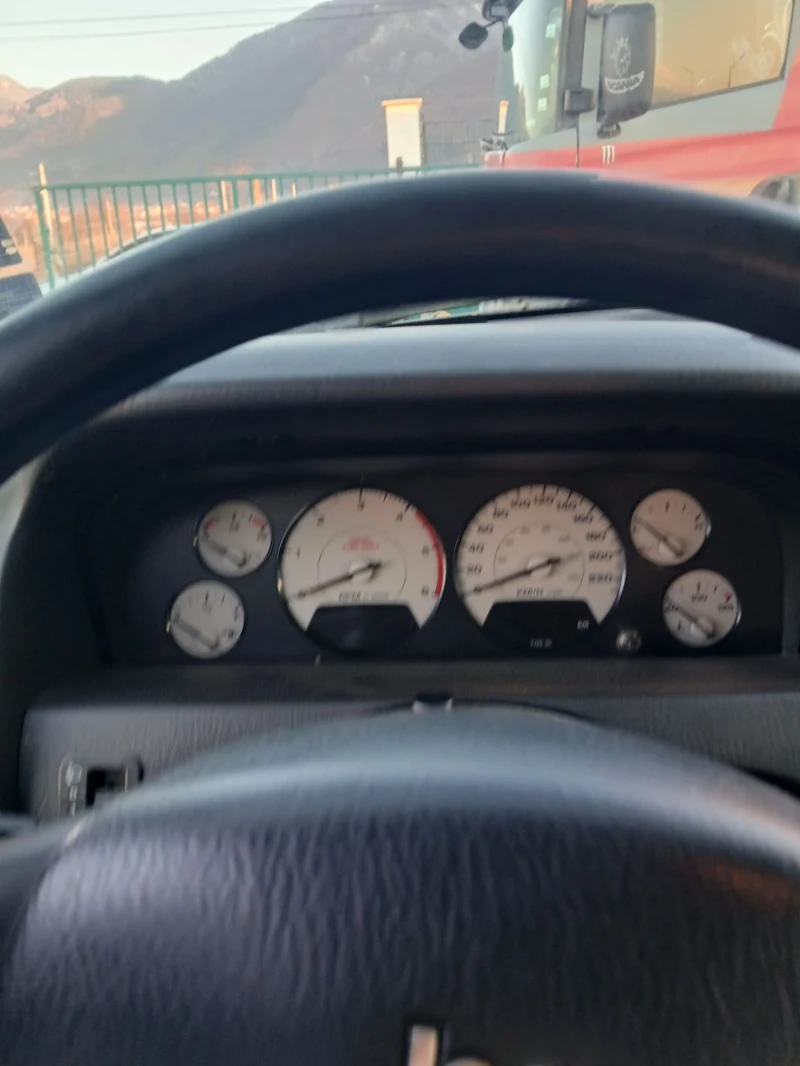 Jeep Grand cherokee 2.7CRD, снимка 10 - Автомобили и джипове - 53145266