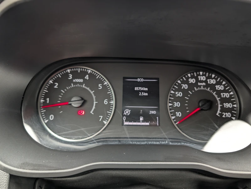 Dacia Duster 1.6i/114ps/4x4, снимка 9 - Автомобили и джипове - 53440800