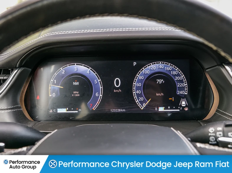 Jeep Grand cherokee Overland Luxury Tech IV| В ГАРАНЦИЯ, снимка 10 - Автомобили и джипове - 53045420