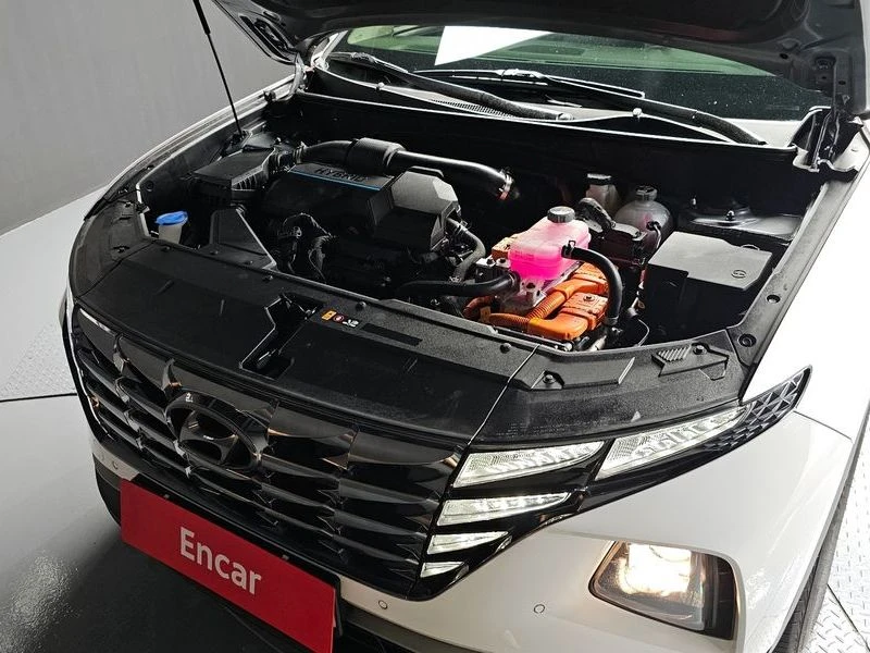 Hyundai Tucson Premium 2WD| 226к.с.| ВКЛ.ТЕХНОТЕСТ, снимка 6 - Автомобили и джипове - 55099194