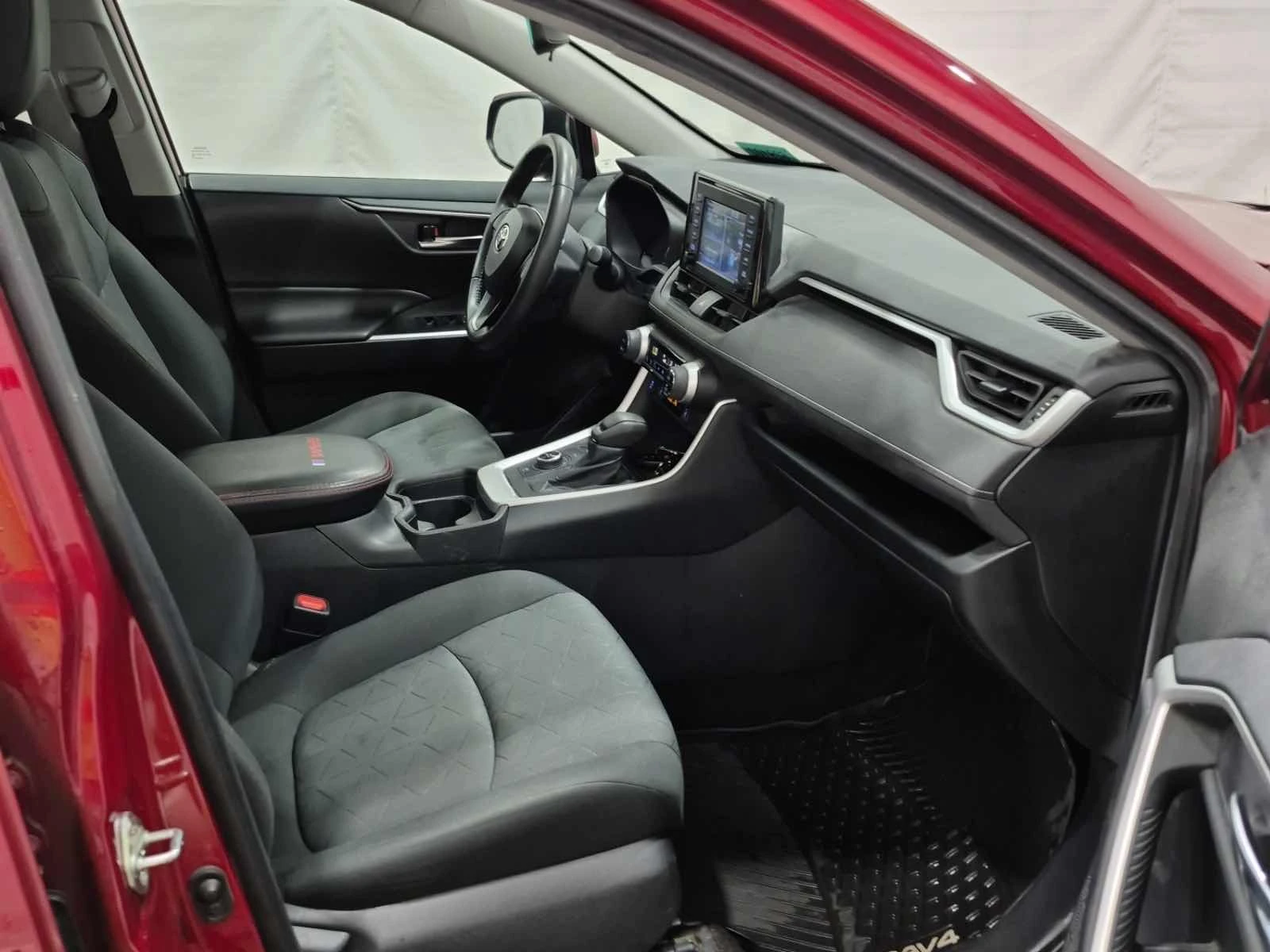 Toyota Rav4 * XLE* * АвтоКредит*  - изображение 9