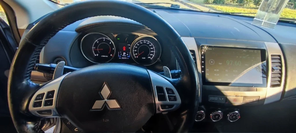 Mitsubishi Outlander 2.2HDI - изображение 2