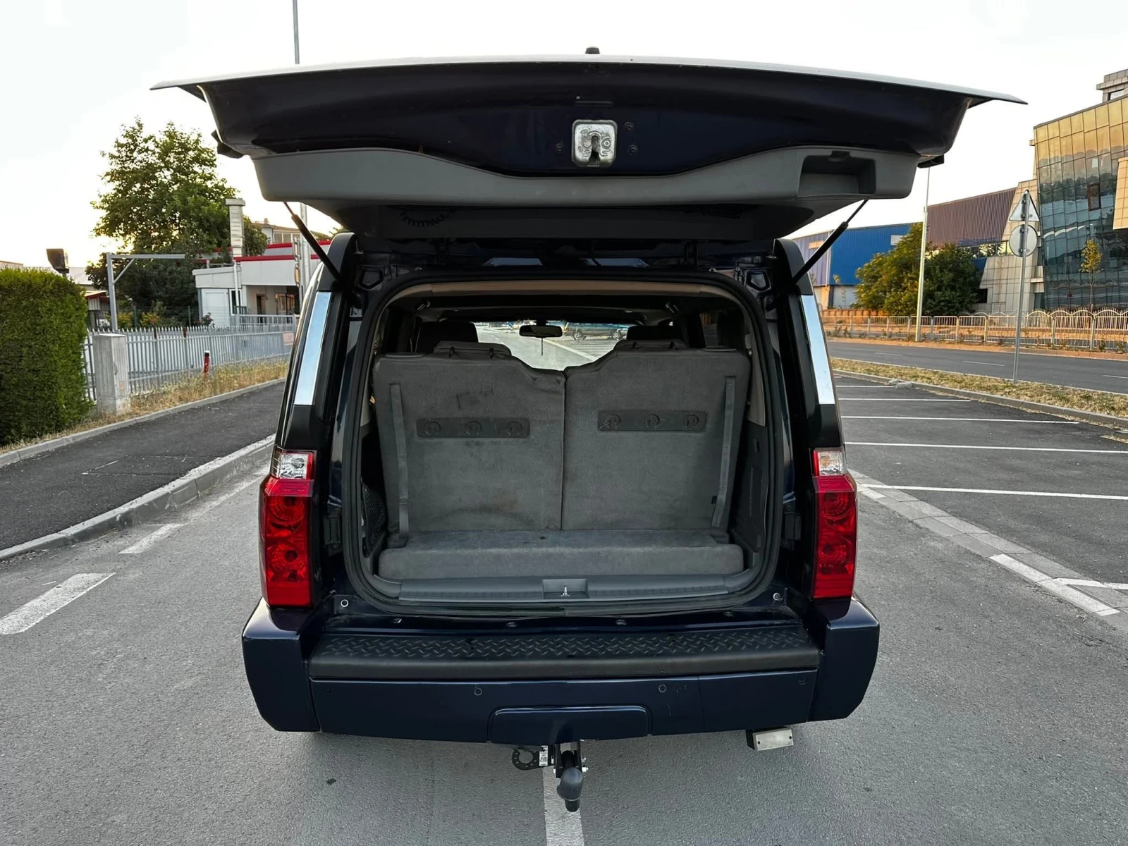 Jeep Commander 3.7 V6 - изображение 8