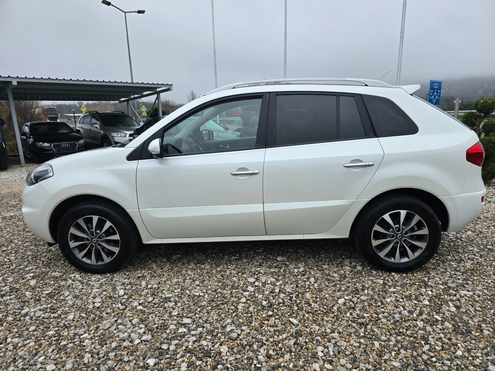 Renault Koleos 2, 0 DCI !! НАВИГАЦИЯ !! 4X4 !! FECE LIFT !!  - изображение 2