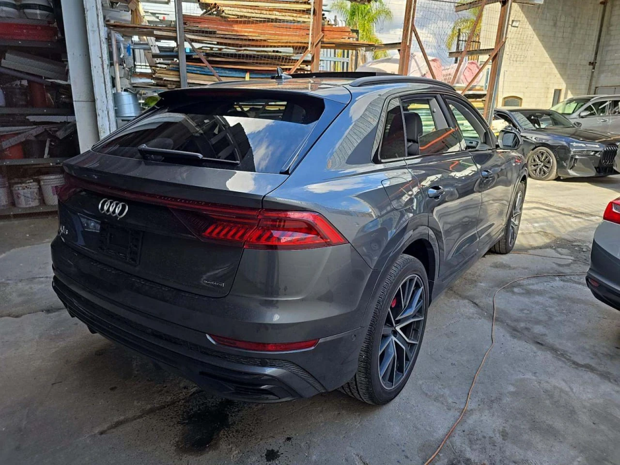 Audi Q8 * CARFAX * ��� ������������ ������ | Mobile.bg � ����������� 3