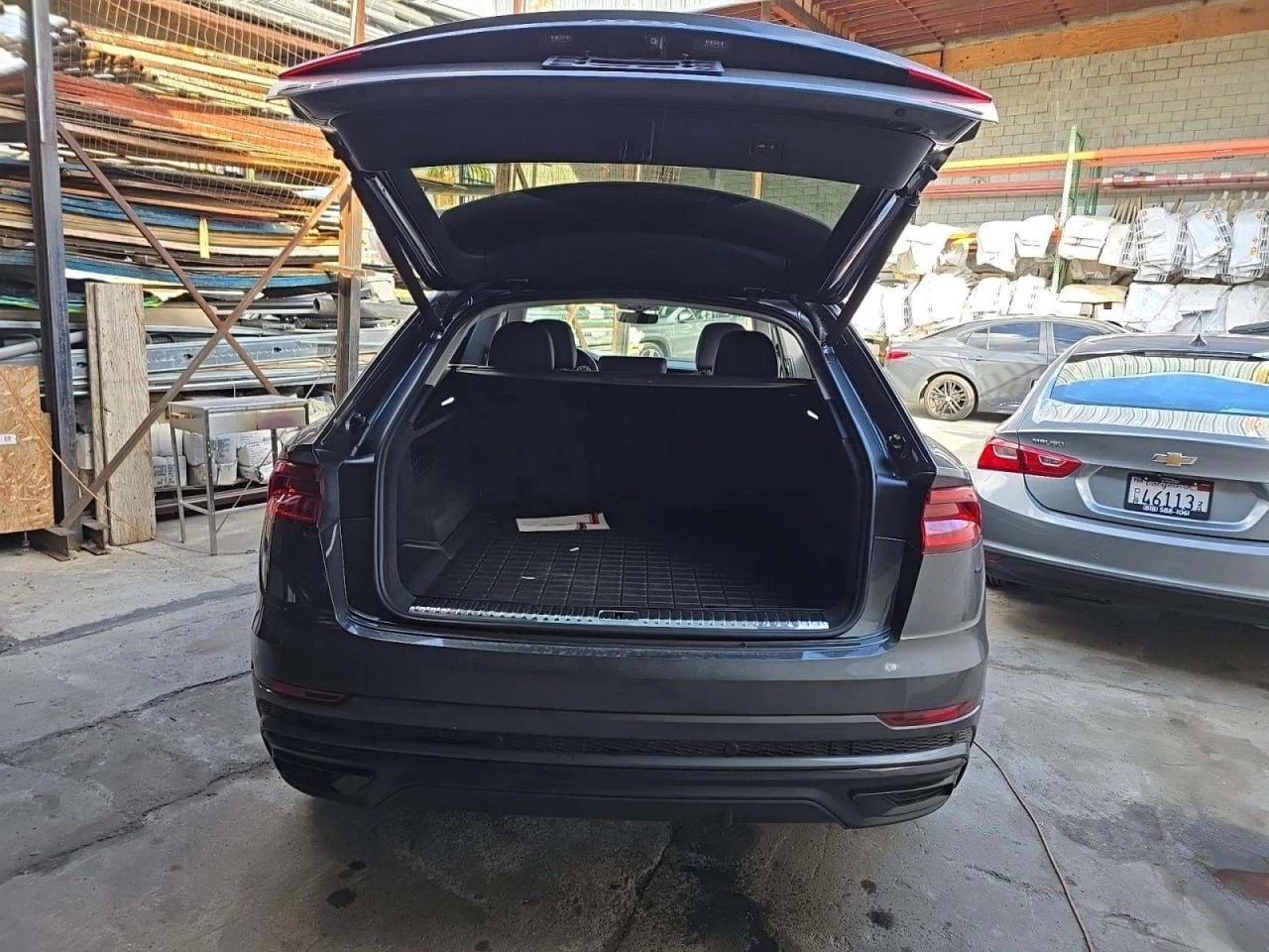 Audi Q8 * CARFAX * ��� ������������ ������ | Mobile.bg � ����������� 12