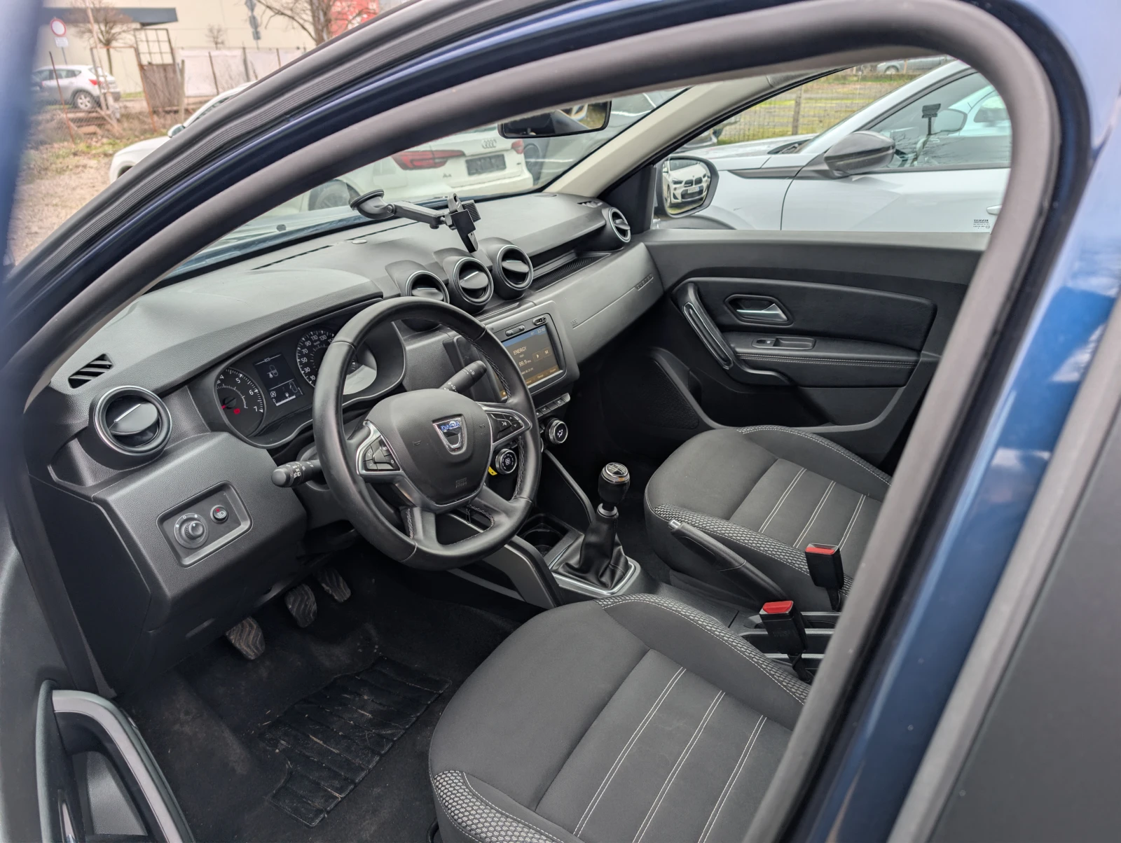 Dacia Duster 1.6i/114ps/4x4 - изображение 7