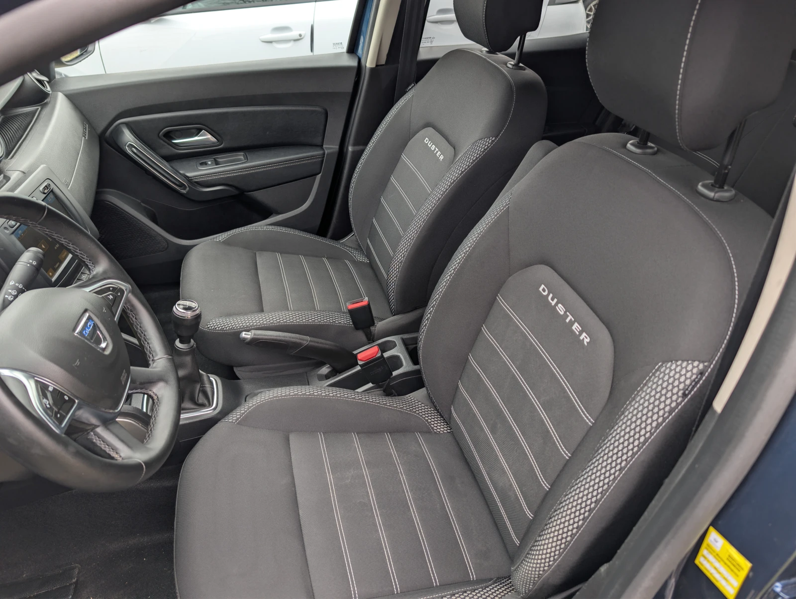 Dacia Duster 1.6i/114ps/4x4 | Mobile.bg � ����������� 12