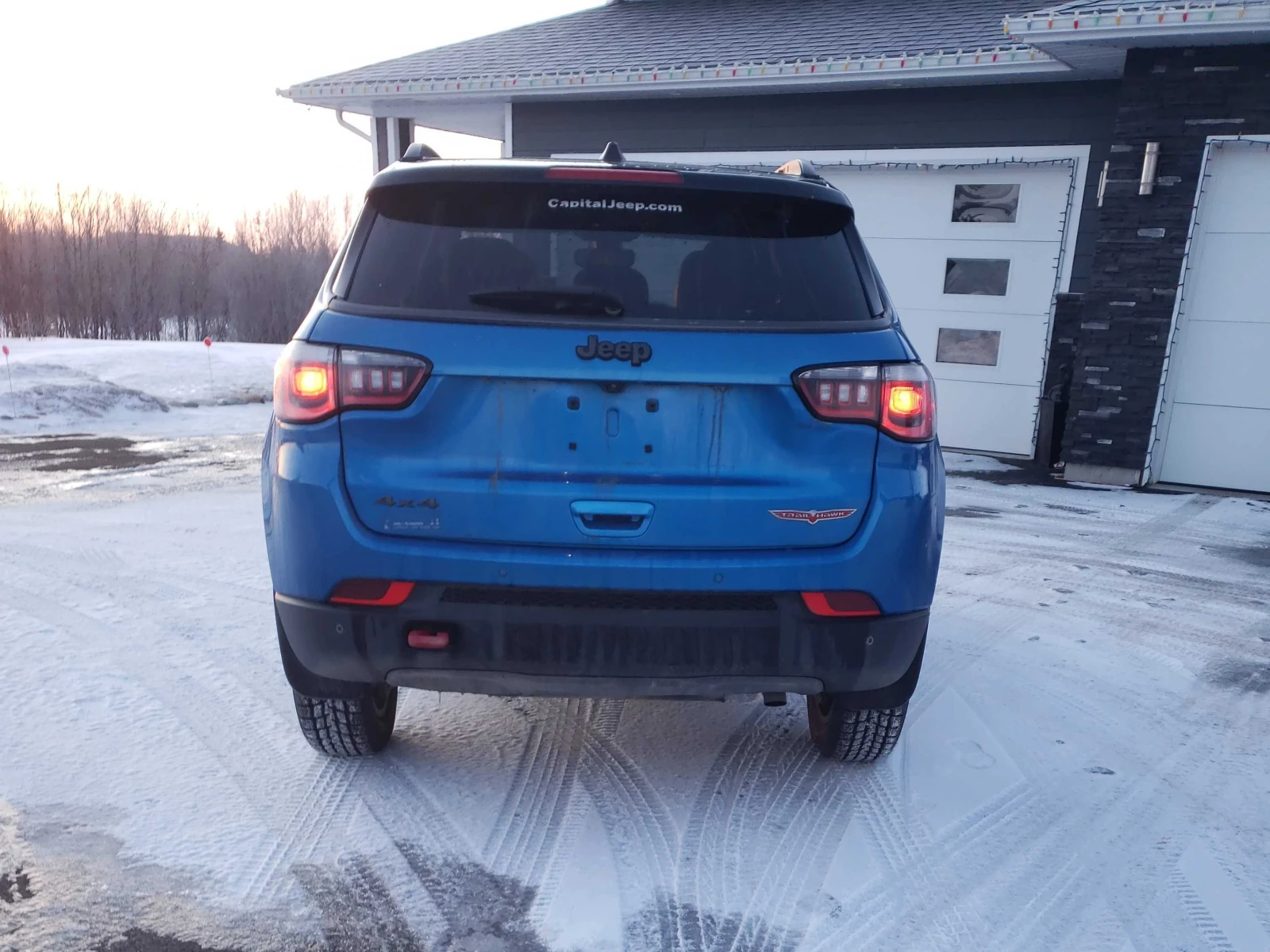 Jeep Compass 2.4L 4cyl 4WD - изображение 3